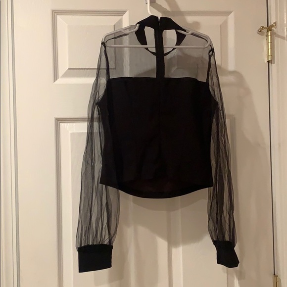 Top - Picture 2 of 2